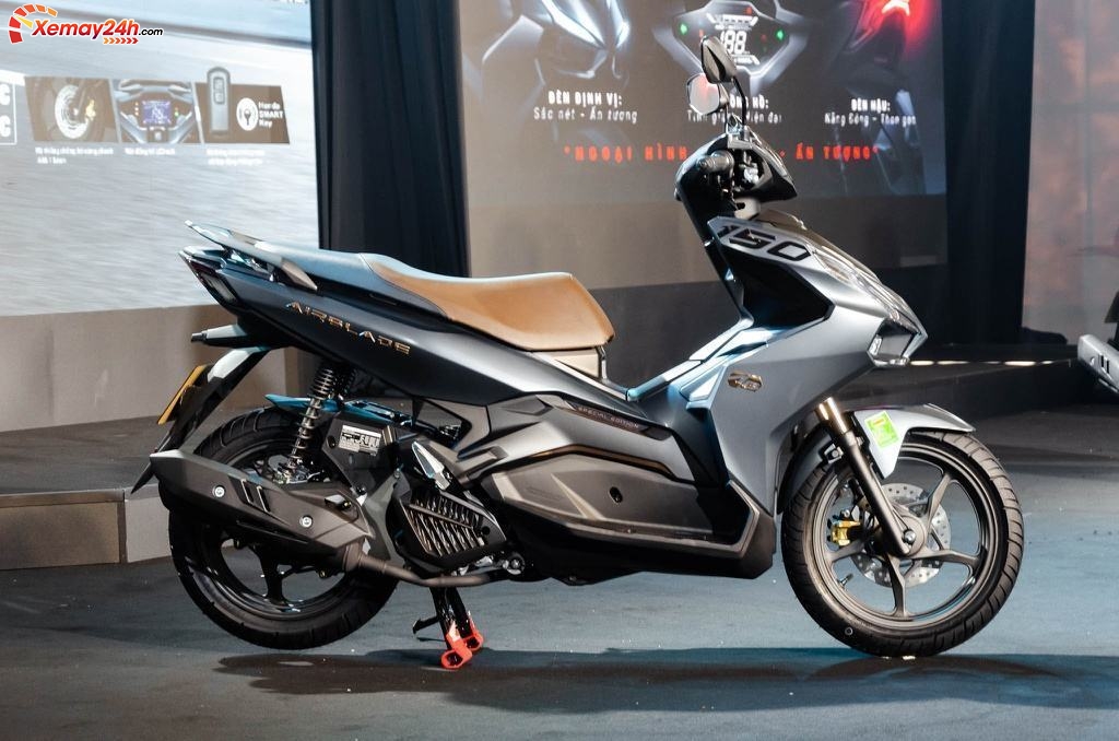 gia xe air blade 2021