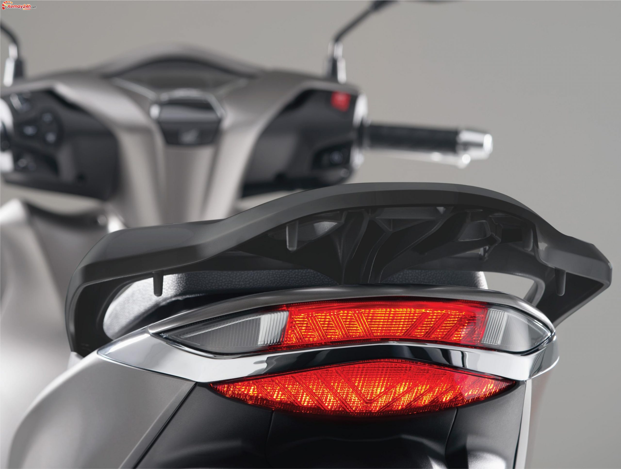 chi tiết SH350i