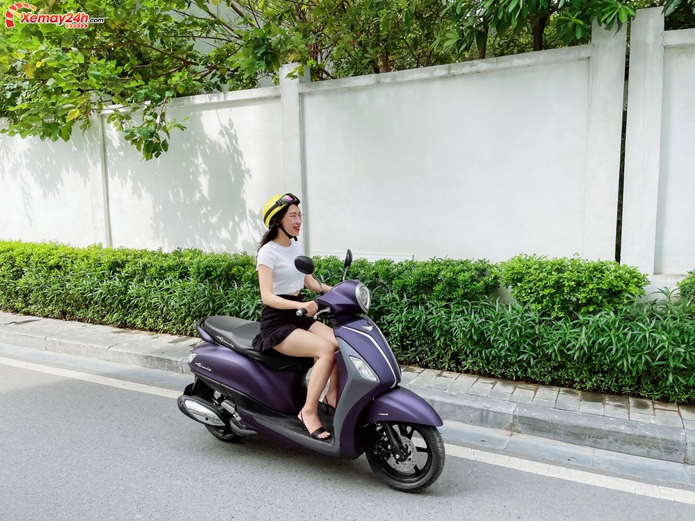 Giá xe Grande mới