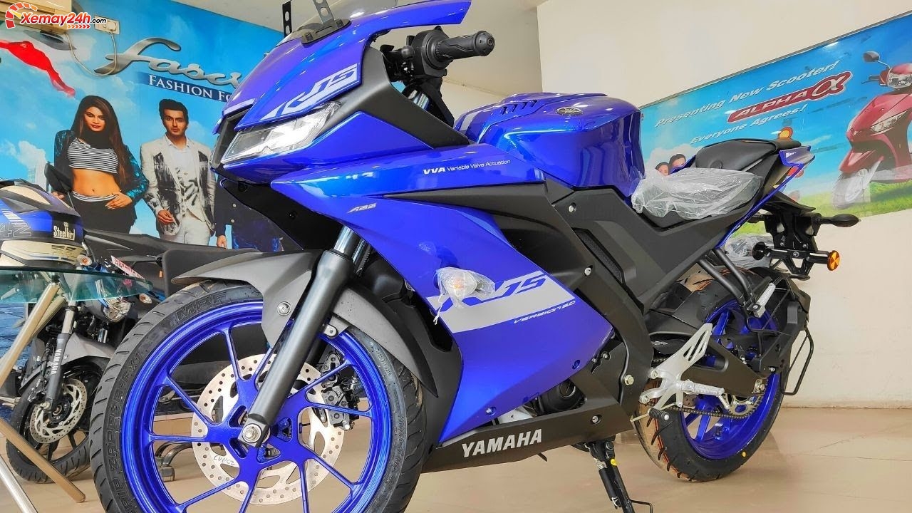 giá xe R15 2021