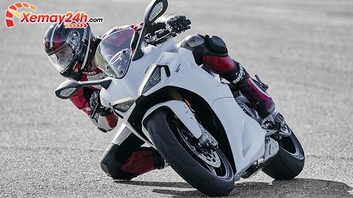 Ducati SuperSport cho cảm giác lái phấn khích, độc đáo