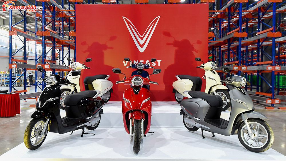 Logo chữ S nổi bật ngay đầu xe