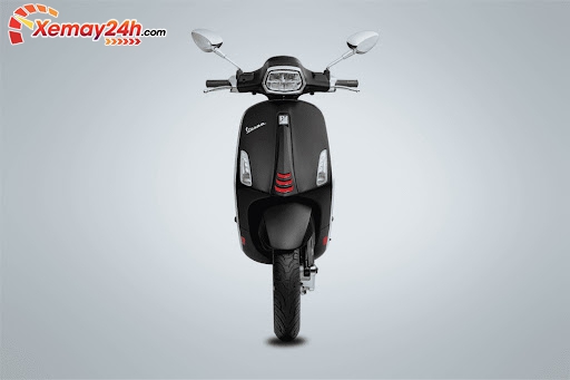 Phần đầu xe tối giản đem đến cảm giác thời trang và lịch lãm.