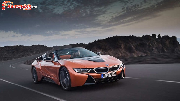 BMW i8 2021 được đánh giá rất cao về cảm giác lái