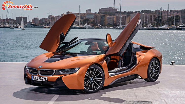 Đầu xe BMW i8 2021 thiết kế hầm hố, mạnh mẽ