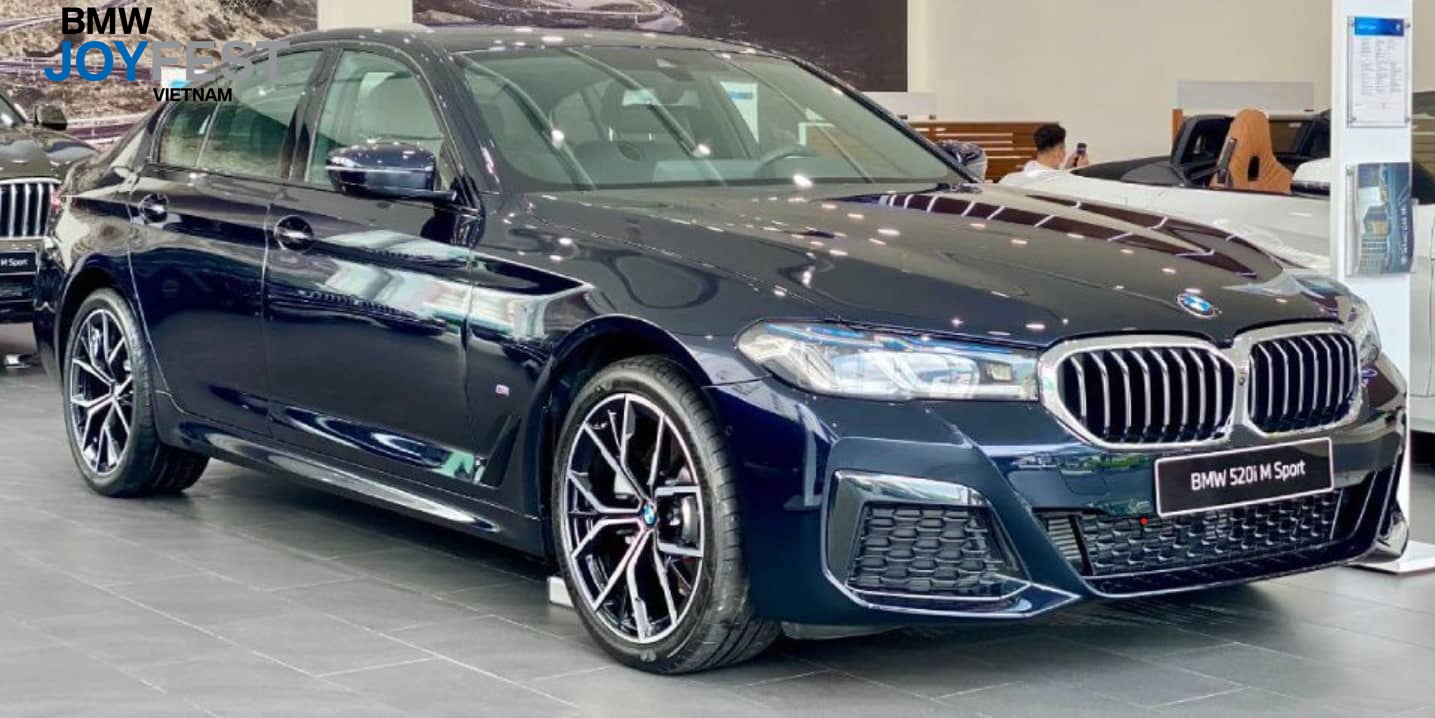 Xe BMW 520i