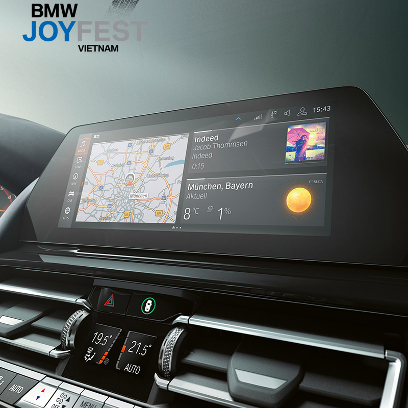 màn hình điều khiển của bmw 8 series 