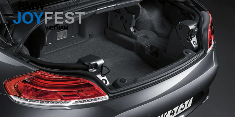 cốp xe bmw z4