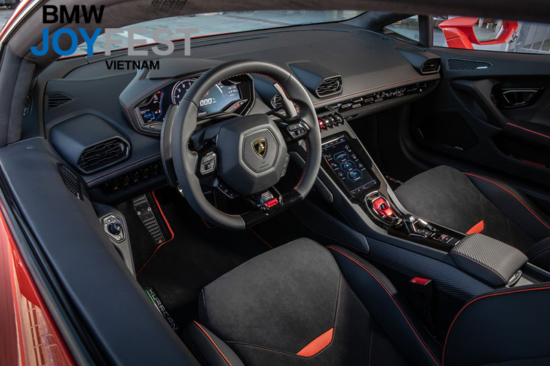 nội thất huracan evo