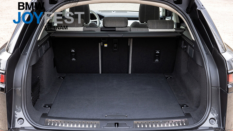 cốp xe range rover velar