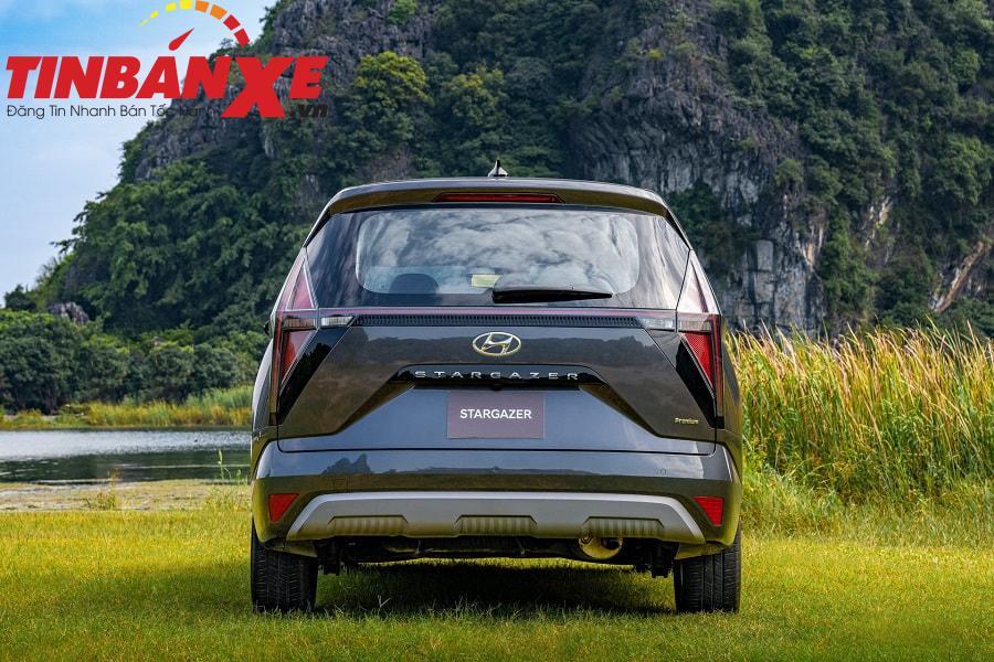 Cận cảnh vô lăng và bảng điều khiển Hyundai Stargazer 2023